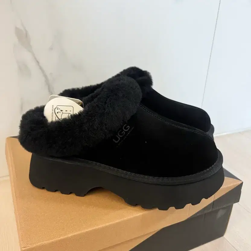 Australian Genuine UGG Platform Loafer Slippers 240 New | eBay